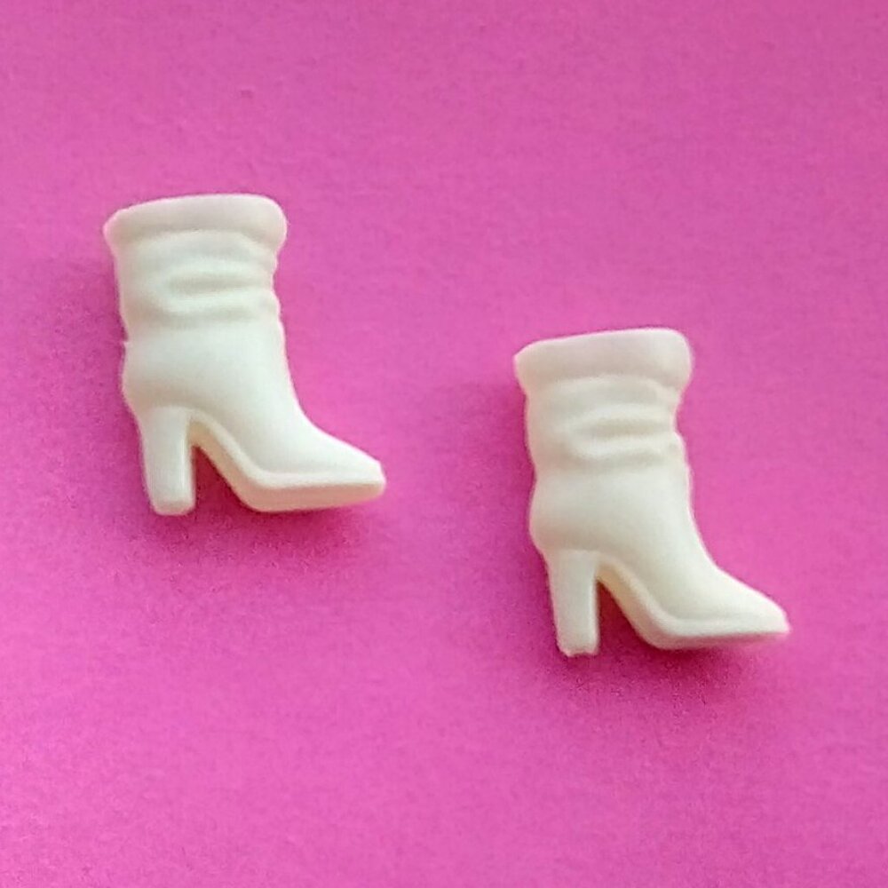 Barbie doll size white slouch ankle boots 80s